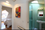 Large 3 bedroom apartment in madrid spain